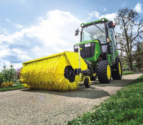 16 EGYETLEN TRAKTOR SOK-SOK FELADATRA Bármi is legyen a kihívás, a traktoraink és munkagépeink tökéletesen