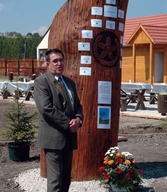 örök, õsi törvényeit. Dr.