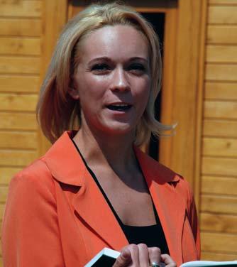 professzor ismertette azt a Pályázati felhívást, amelyet a Környezetpedagógiai doktori program doktoranduszai részére írtak ki.