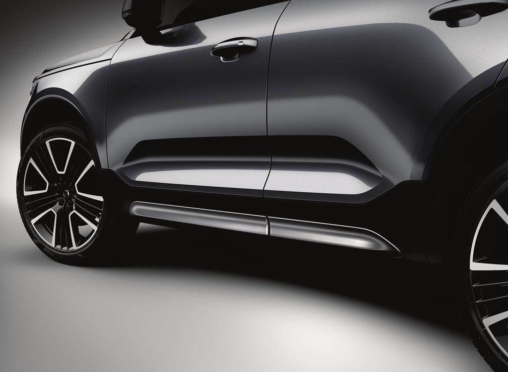 VOLVO XC 40 TARTOZ É KOK Optikai csomag.