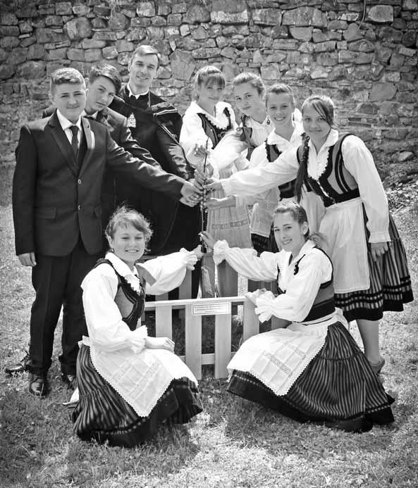 Isten mindig velem lesz Egy konfirmandus naplójából Ezelőtt két évvel, amikor elkezdtünk kátéórára járni, arra gondoltunk, hogy két év múlva konfirmálunk, és milyen jó lesz.