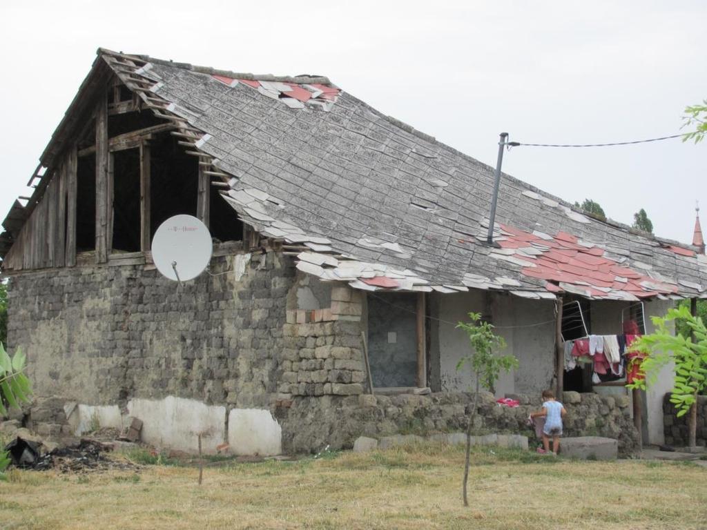 Kormányzati válasz: Nemzeti Társadalmi Felzárkózási Stratégia (2011) Beavatkozási területek: Gyermek jól-lét