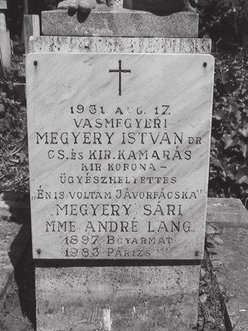 Signum Laudis elismerésben részesítette, majd 1916-ban megkapta az Osztrák Császári Lipót Rend lovagkeresztjét.