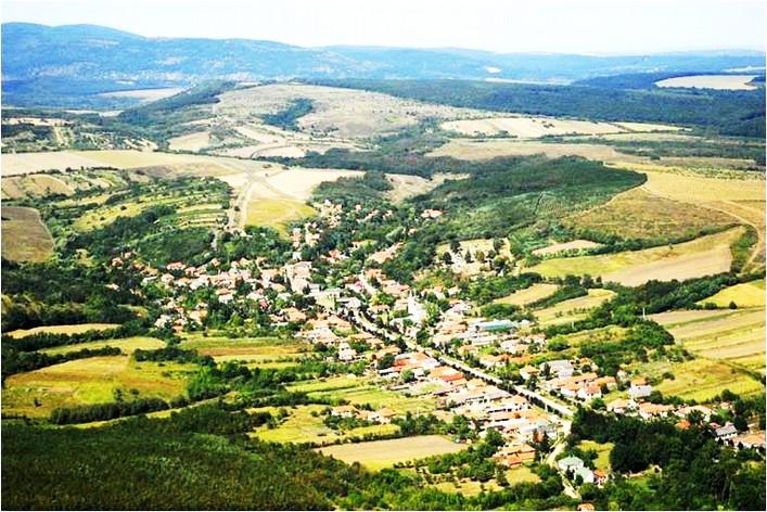 étkezéseket. A befizetett összeg a Kisközösségi Program működését segíti. Az alábbiakért egyesével 5.000 Ft kedvezményt tudunk adni, tehát legjobb esetben 15.