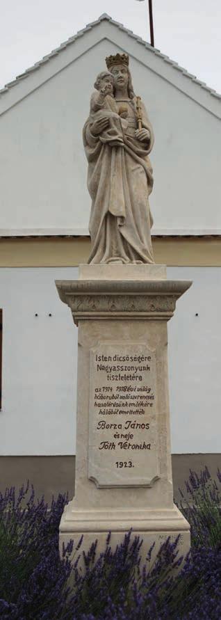 16 Hősi halott emlékmű (Az Iskola utca mentén az iskolával átellenben) A két világháborúba elhunyt honvédek névsorával ellátott emlékmű.