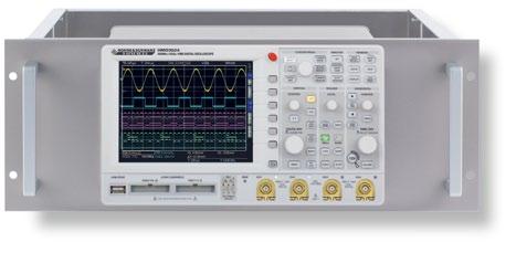 feszültség bemenetenként: ±1400 V Csillapítási arány: 100:1 Átkapcsolva: 1000:1 Sávszélesség: 20/30 MHz Felfutási idő: 17/12 ns