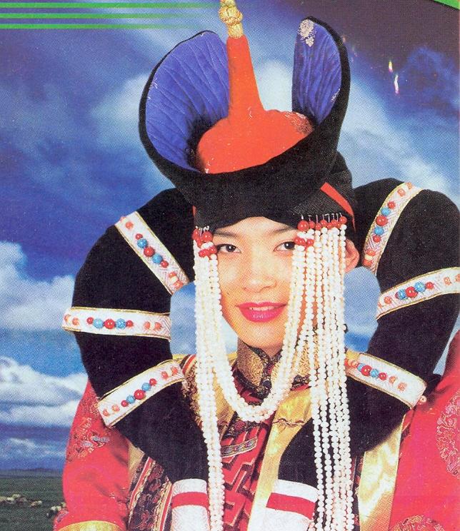 Vacsora után Miss Mongólia szépének