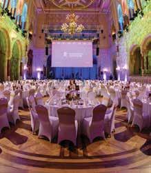 FÉLEK-ÉLEK All 600 guests rose to give Peter a standing ovation after hearing his Win4Youth 12 1% CAMPAIGN 13 moving story.