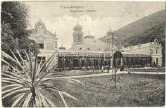 Tőketerebes, Tre bisov; Park,