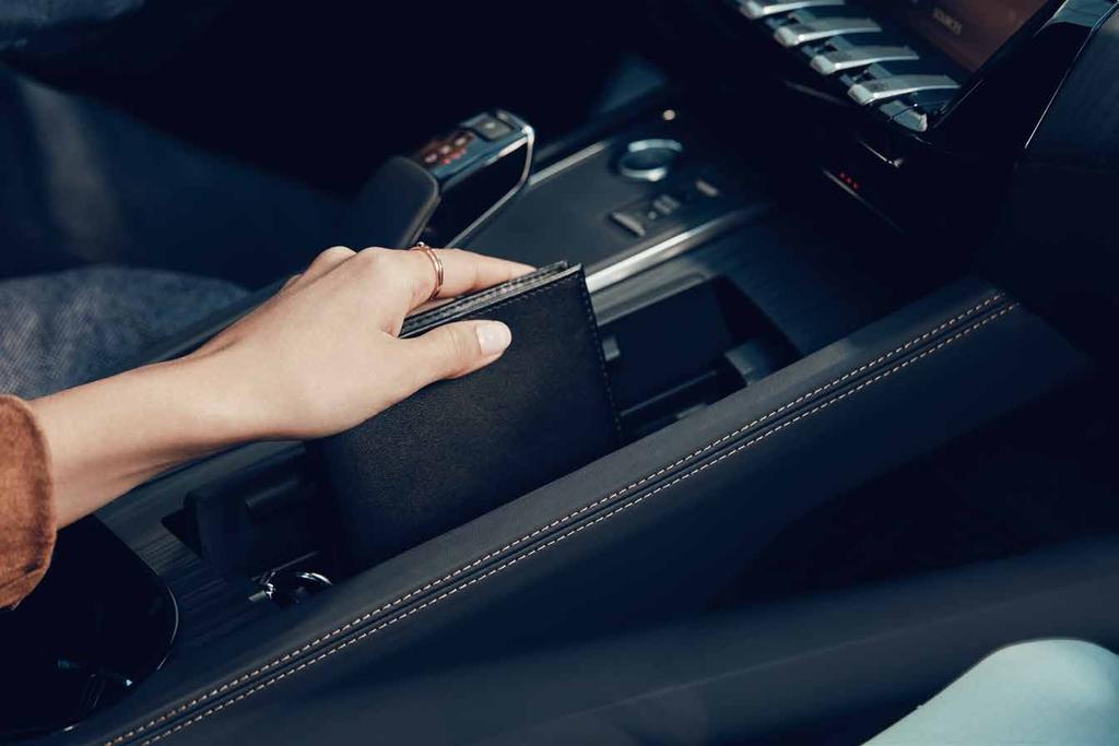tárgyaikat. Fedezze fel az új PEUGEOT 508 ötletes megoldásait!