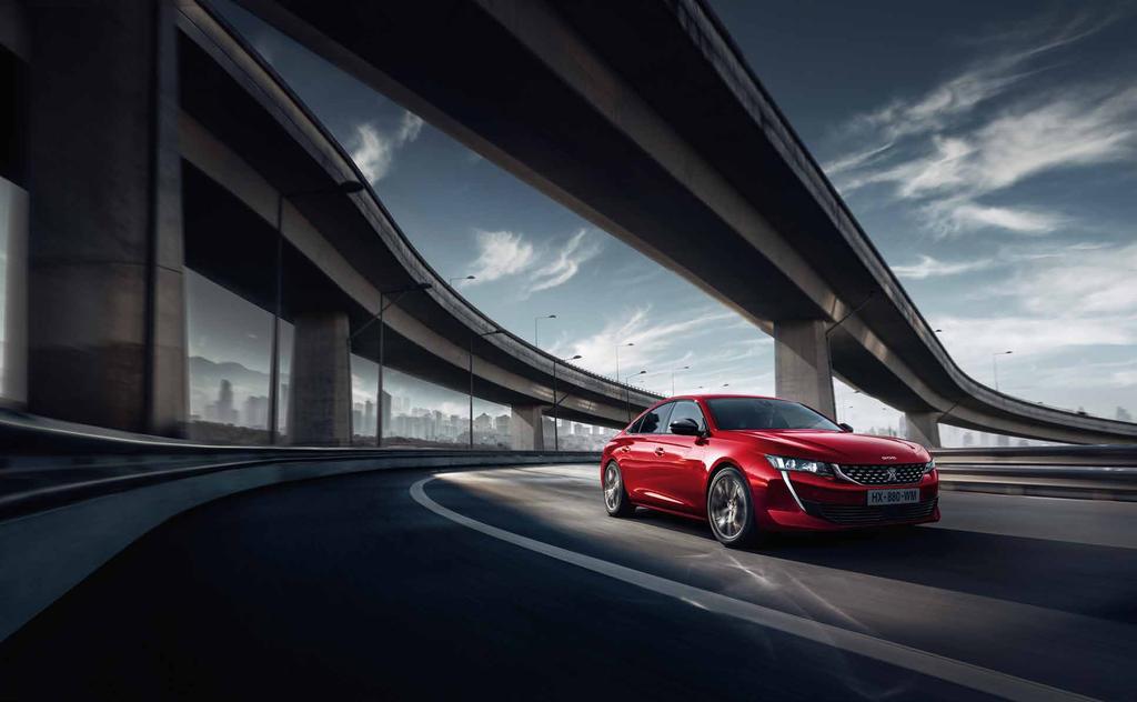 KIVÉTELES MENETTULAJDONSÁGOK AZ ÚJ PEUGEOT 508 ELKÉPESZTŐEN INTENZÍV