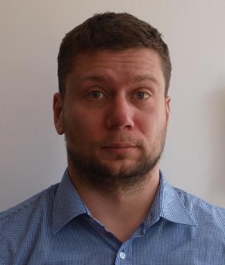 MÁJUS A Szerelésben folyamatossá vált a létszám növekedése, így a megnövekedett létszámhoz egy újabb terület átalakítás vált szükségessé, ami a második emeleten újabb szerelő asztalok kialakítását és