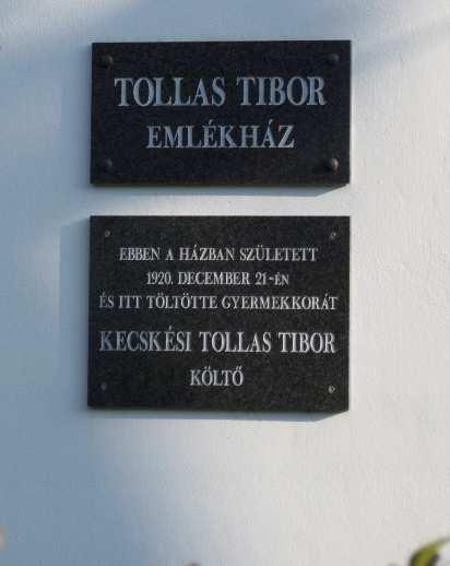 Örökségünk 27 Tollas Tibor emlékház Nagybarcán született 1920. december 21-én Kecskési Tollas Tibor, költő.