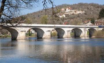 Betonhíd / Franciaország, Souillac, Dordogne folyó felett /