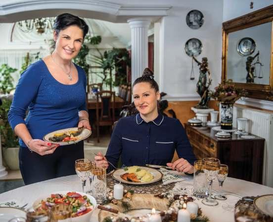 Naša domaćica smatra da kuhanje nosi poruku da zajedničko vrijeme za stolom treba cijeniti i vrjednovati. Brižno odabrani sastojci i pažnja kojom je pripremala hranu, potvrđuju gornju misao.