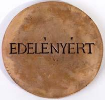 Edelényért emlékplakettet első alkalommal, s egyben utoljára 1989-ben adományozott a városi tanács. Dr. Újlaki József, nyugalmazott városi főorvos; dr.