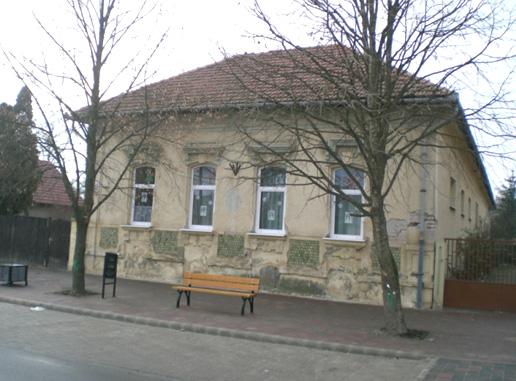 Tanoncok, majd később ipari tanulók képzése is volt Edelényben 1929-től 1967-ig.