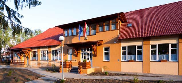 Mátyás Napközi Otthonos Óvoda és Bölcsőde (Mészáros) Az intézmény négy épületben működő óvodakomplexum, melynek két épülete a belvárosban, míg egy az egresi, egy a finkei városrészen helyezkedik el.