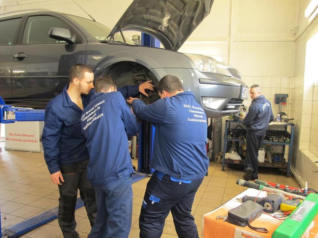 Az Inter Cars biztosította az IC-technika szoftvert, melyből a diákok kérhették a pontos meghúzási nyomaték adatokat, ezzel a lehetőséggel szerencsére éltek is.