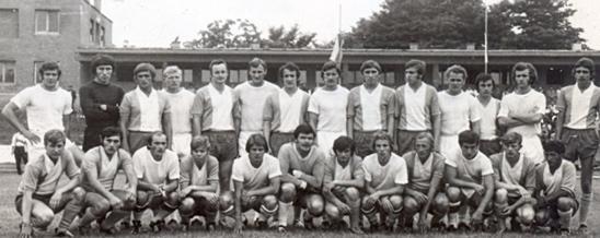 2010. március Zselízi Hírmondó 13 * S p o r t * Chytil Jaroslav (szül.: 1952. VIII. 19., Muzsla) 1971.