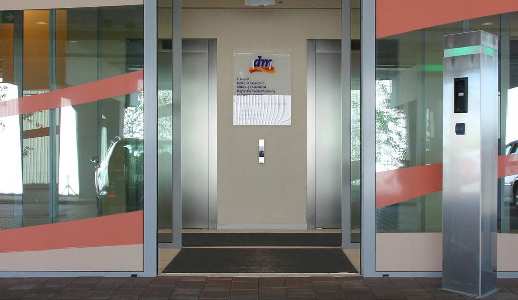 Megoldások Az Alutrend szennyfogó rendszerek előnye, hogy bármilyen környezethez, bejárathoz és forgalomhoz van egyedi megoldása.