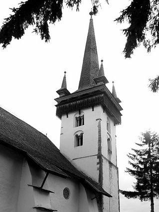 Lukács Endre lelkipásztorral beszélgetve kiderült, hogy kevés a gyerek a faluban. A másik nagy gond a templomnak a helyzete, egyre sürgetőbbé válik az újabb javítás.
