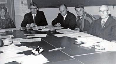 NSR ásaheapmi 1968, govas Máret Stordal, Peder Andersen, Hans Hansen, Olav Guttorm ja Per Fokstad. maiddái beakkán aktivisttat Elsa Laula Renberg ja Daniel Mortenson.