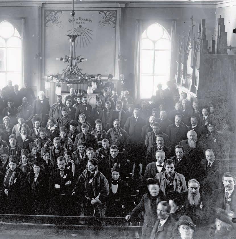 Vuosttaš sámi riikkačoahkkin, mii dollui Troandimis 6. 9.2. 1917. Čoahkkima rabadettiin Elsa Laula Renberg deattuhii sápmelaččaid oktasaš beroštumiid riikkarájiid badjel ja dajai ee.