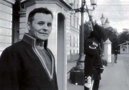 Mikal Urheim. Govva: Lofotpostens fotosamling - Arkiv i Nordland. VÁLDOÁŠŠI Dán artihkkala váldoášši lea Sámi vuoigat vuođa lávdegotti stuorra čielggadusa NAČ 1984: 18 loahppaboađus.