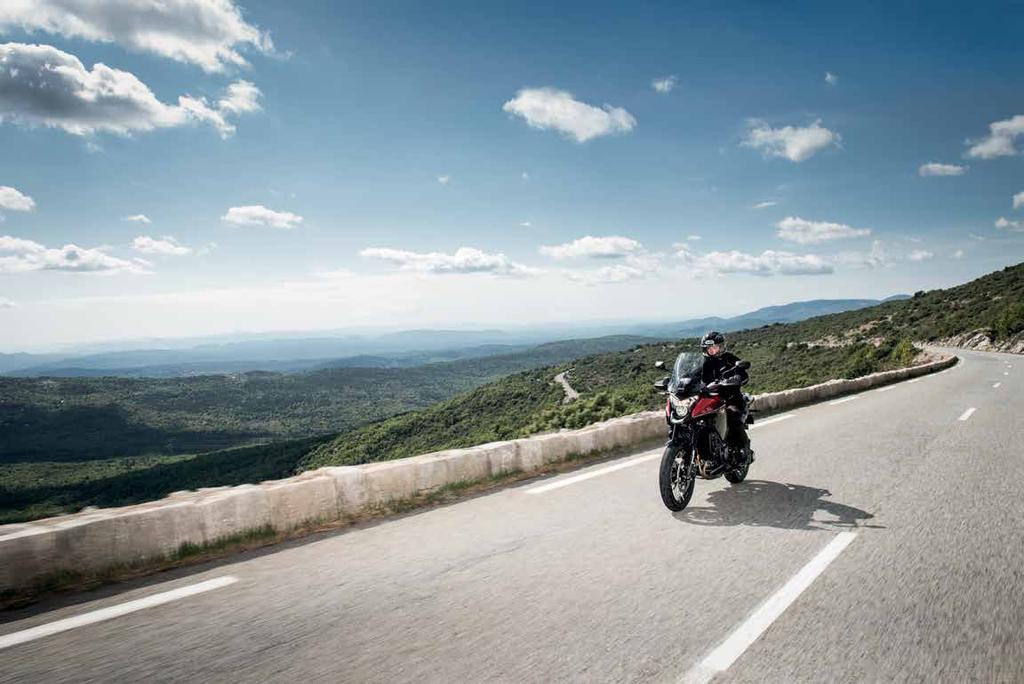 NEM CSAK KALAND, SPORT! A világ csak Önre vár, miért ne fedezné fel egy VFR1200X nyergében?