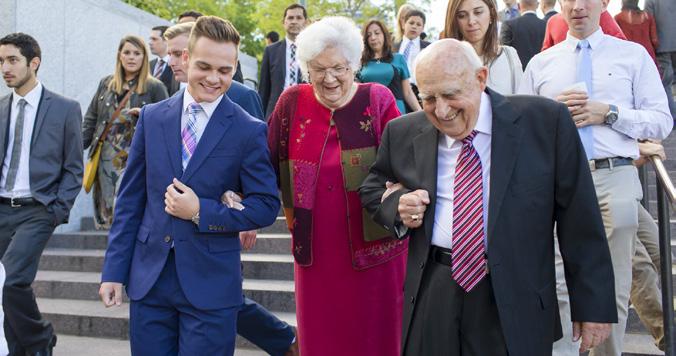 Henry B. Eyring elnök első tanácsos az Első Elnökségben Hálát érezni a sabbat napján Az utolsó napi szentek számára a sabbat a hála és a szeretet napját jelenti.