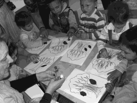 2-10/1-2010-0003 kódszámú, Biztos Kezdet program keretében, az OSI (Nyílt Társadalom Intézet) támogatásával nyitottuk meg a Nyitnikék