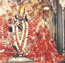 Mańgalācaraṇa : les invocations de bon augure (en gras, la personne glorifiée) vande 'ham śrī-guroḥ śrī-yuta-pada-kamalam śrī-gurun vais ṇavām ś ca śrī-rūpam sāgrajātam saha-gaṇa-raghunāthānvitam tam