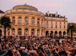 Brudet en estrenvro gant an Transmusicales, he c hrouidigezh arzel a vez lakaet da dalvezout ivez gant programmadurioù an Opera, C hoariva Broadel Breizh, Laz-seniñ Breizh e marc had al Lisoù, an eil