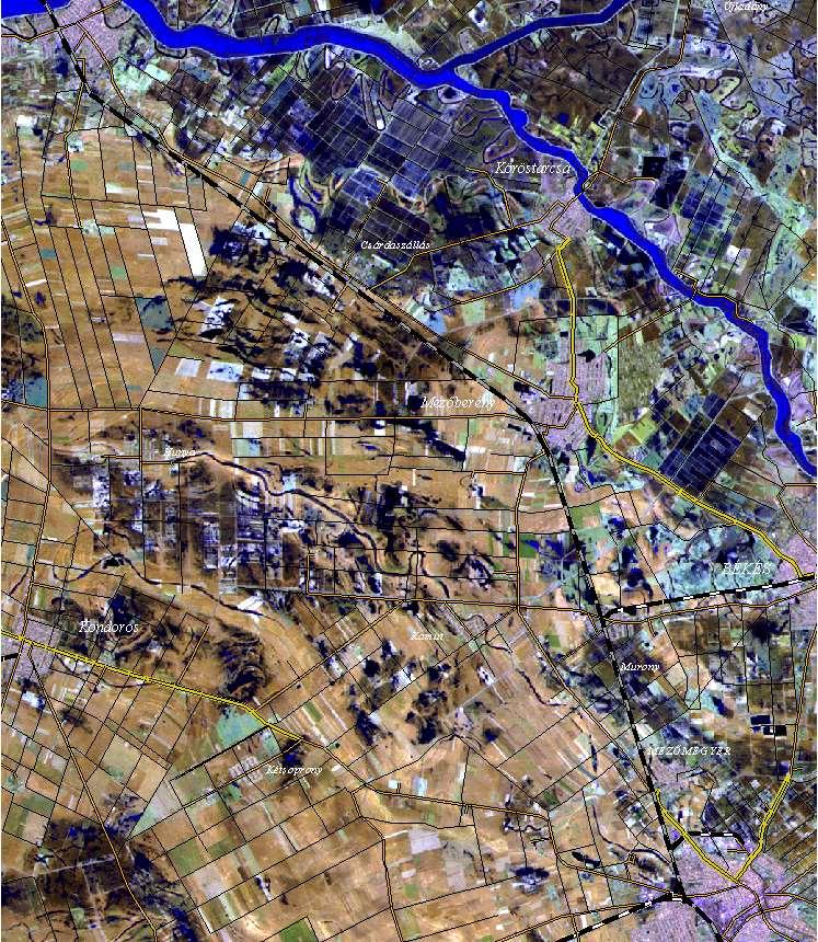 A belvízborítás pontosan felmérhető az űrfelvételekkel Landsat TM színkompozit a Békés megyei Hunya környékéről A vizes területek kihangsúlyozásával készült speciális színkompozit nagy