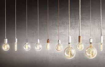 Minden függesztő vezetékhez tartozik egy lámpa foglalat, ám a lámpatest és függesztő vezeték kiválasztásánál egyéni preferenciájának megfelelően