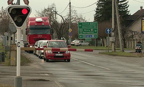 Példa: A terminológia alkalmazása Veszély Baleset Vonat által