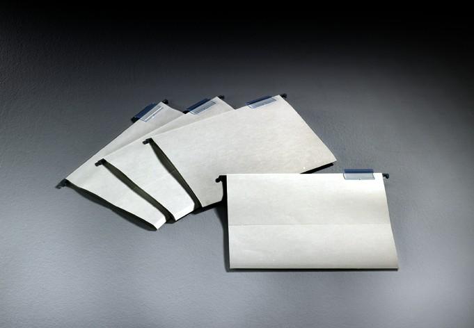 Megfelel: ISO 9706, ISO 16245 Prémium plusz minőség, szürkéskék színű archivális karton, 450 g/m² 69033M 31 x 22 x 3 cm ( A4 ) 69036M 31 x 22 x 6 cm ( A4 ) 69003M 36 x 22,5 x 3 cm ( Fólió I.