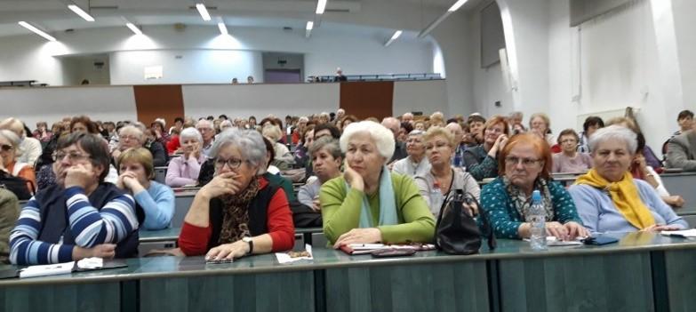 A megyei önkormányzat legfőbb célkitűzése egy olyan környezet megteremtése, ahol jó élni, ahol elégedettek az emberek és erős a kötődésük lakóhelyükhöz.