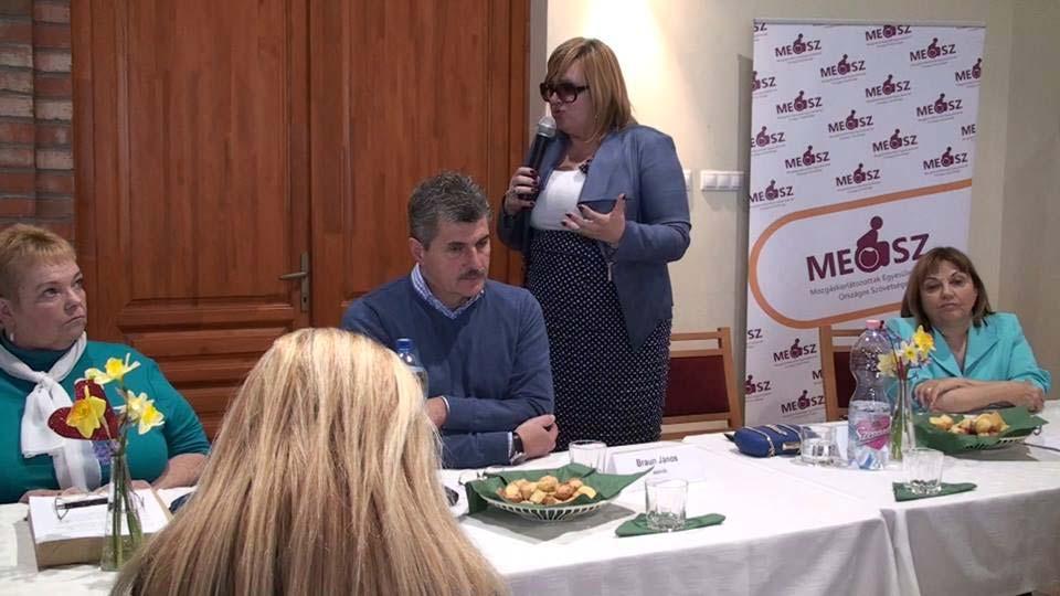 a mozgalomban ilyen sok nő vállal szerepet, és szeretné, ha ez a találkozó egyben hagyományt is teremtene mondta. A konferencián előadást tartott Földesi Erzsébet, a MEOSZ alelnöke, a FESZT elnöke.