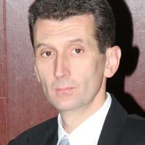 dr Tomislav Sudarević Profesor na Ekonomskom fakultetu Subotica i predsednik Upravnog odbora Udruženja TERRA S A TERRA S Egyesület eszmei szerzője és Igazgató Bizottságának tagja TERRA S JE VEĆ DOSTA