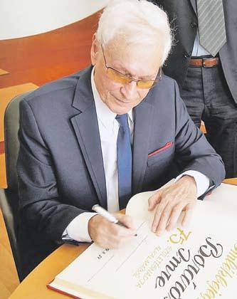 2 2019. március 12.