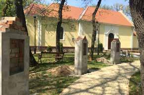 kiépítettük a teljes csapadékvíz elvezető rendszert, valamint kijavítottuk a főfalakon található repedéseket.