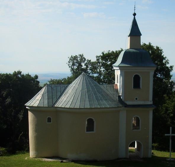18. Szlovákiában mostanáig minimálisan három egyházi épület maradt fenn, amely a Magymorva Birodalom idejéből származik. Írd a válaszívre hol találhatók az épületek.