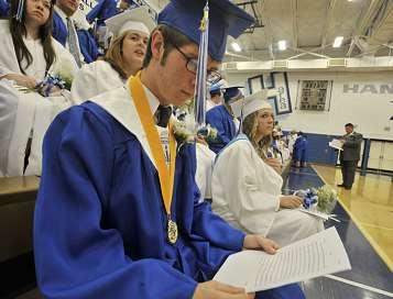 HANOVER Continued from Page 14 AIMEE DILGER/THE TIMES LEADER Rachel Smith photographs Kelly Noonan, Cynthia Simonton, Emily Bogarowski and class treasurer Mary Kate Keating.