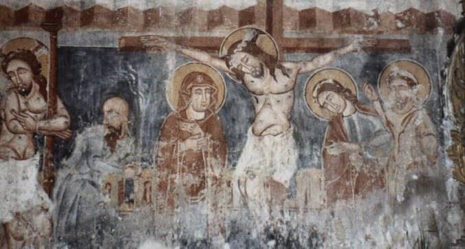 10. Keresztrefeszítés. Gelence. A gelencei falfestményen ugyanabban a térben látható egyszerre az élő és a halott Krisztus (10. melléklet).