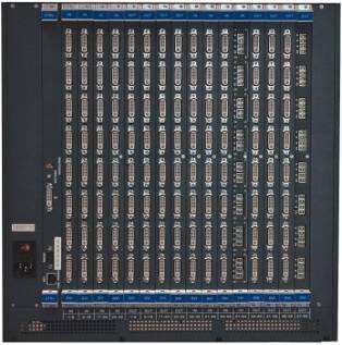 4Gbps) HDCP 準拠 : HDCP 対応モジュールを使用した場合 HDMIサポート : HDMI 圧縮音声チャンネルにも対応 DGKat 対応 : Kramerの独自技術であるツイスト ペア ケーブル伝送方式 TMDS 制御 通信の各信号を統合 Kramer Equalization & re-klocking : 伝送距離性能を高めるデジタル信号復元技術 Default EDID : 