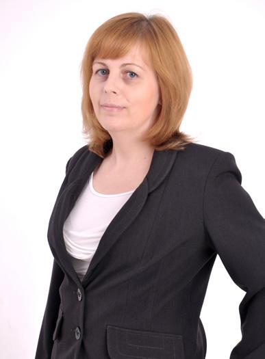 bármilyen szektorról vagy funkcionális területről! Lukácsi Ágnes 19 divízióvezető IIR Magyarország Kft.