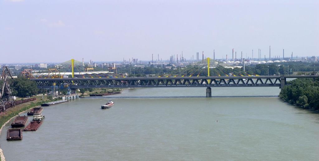 A Kikötői híd (Prístavný most)