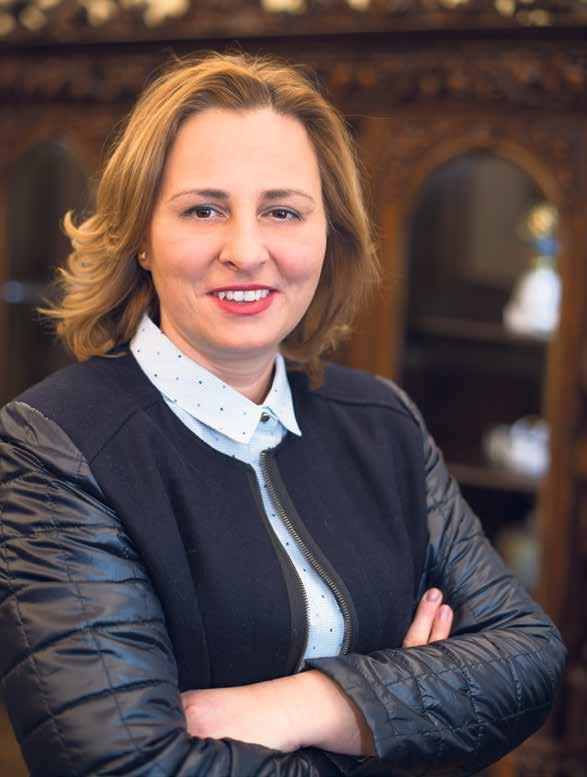 6 INTERJÚ A leglátványosabb fejlesztések jönnek idén Évnyitó interjú 2019 várható eseményeiről Szemereyné Pataki Klaudia polgármesterrel Valóságos fejlesztési dömping elé néz Kecskemét 2019-ben.